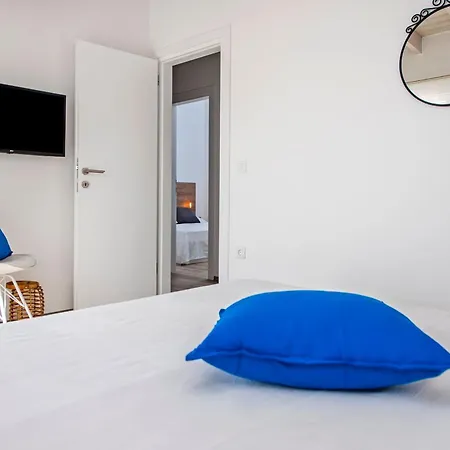 Vikendica Vollstaendig Freistehende Designervilla Mit Infinity Pool Marcana